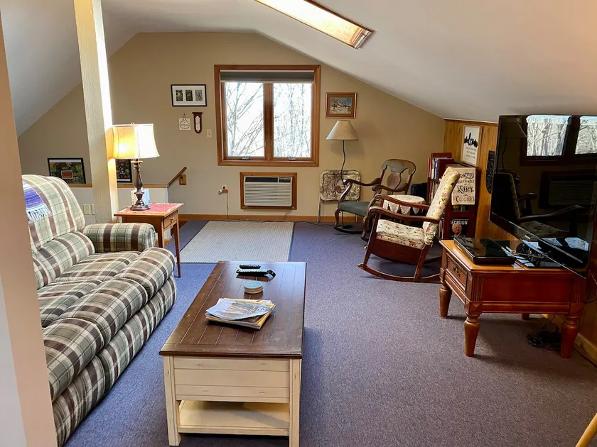 “Forest’s Edge” Private studio apt in the country. - Image 1