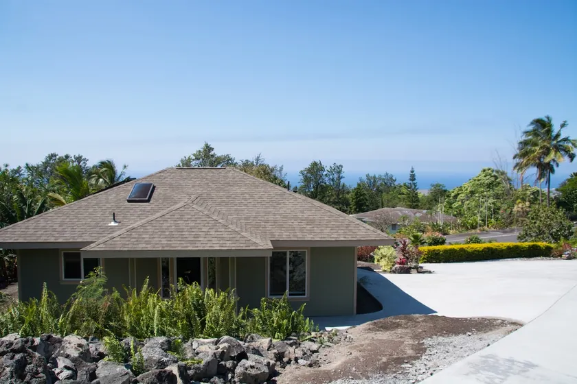 Cozy Home near Beaches & Costco - Image 1