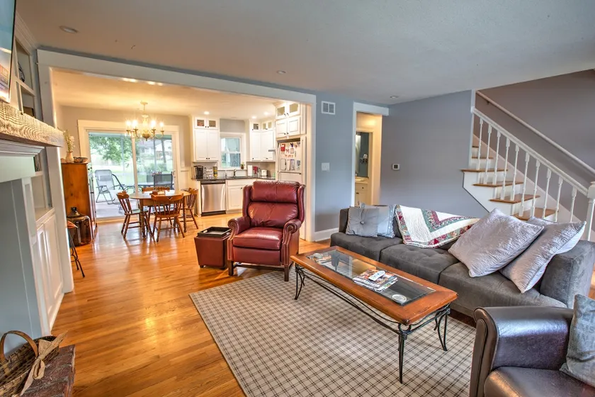 Cozy home-away-from-home. You won't want to leave! - Image 1