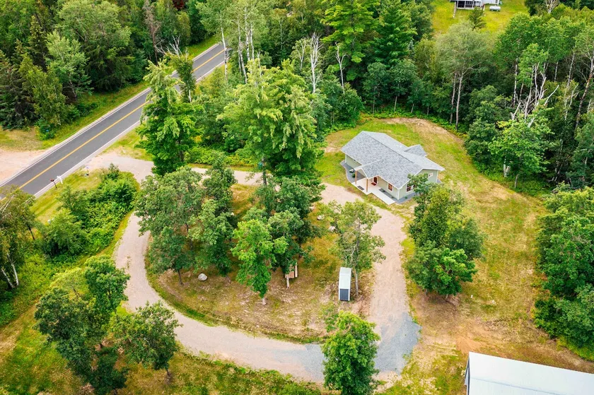 Cheerful Northwoods Getaway - Image 1