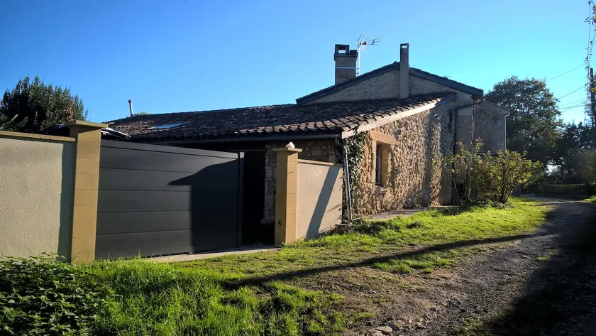 Charming air-conditioned vineyard house - Image 1