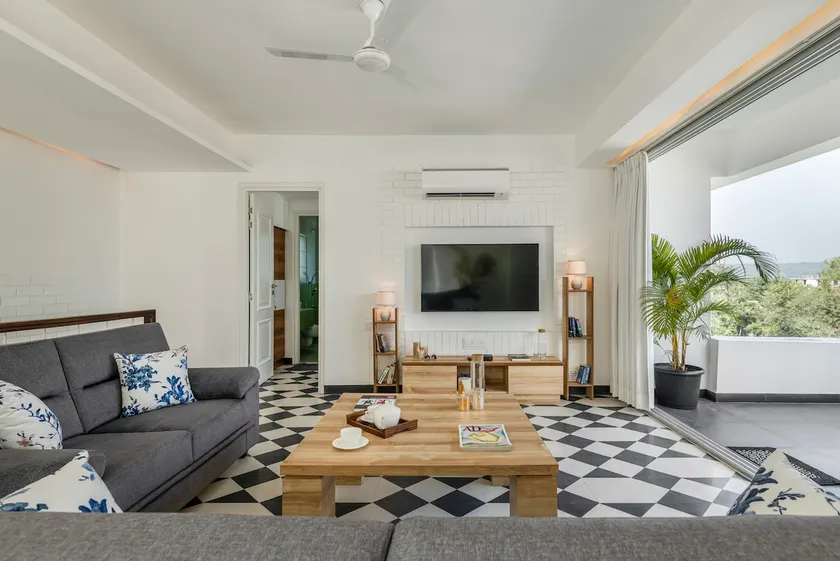 ElTesoro-Brand new apt with large terrace -Siolim - Image 1