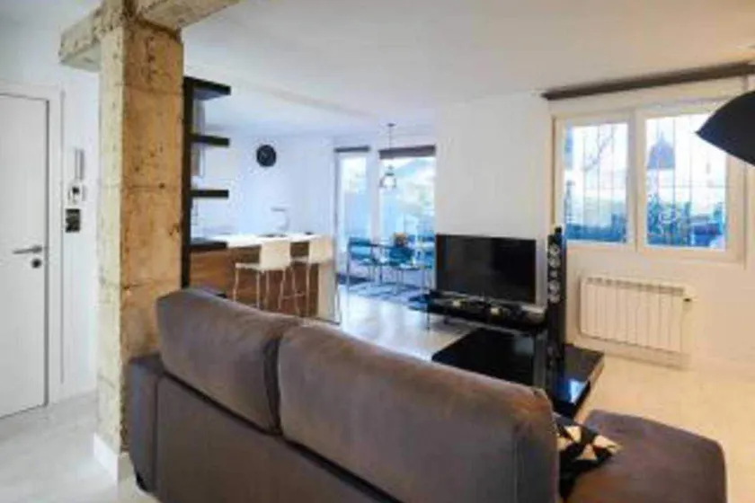 APARTAMENTO ROMANTICO WiFi FREE PARKING AREA - Image 1
