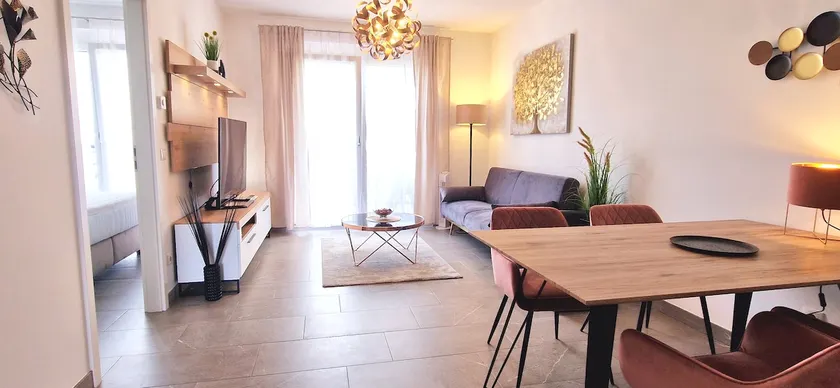 Stylish, modern 3-room apartment - Image 1