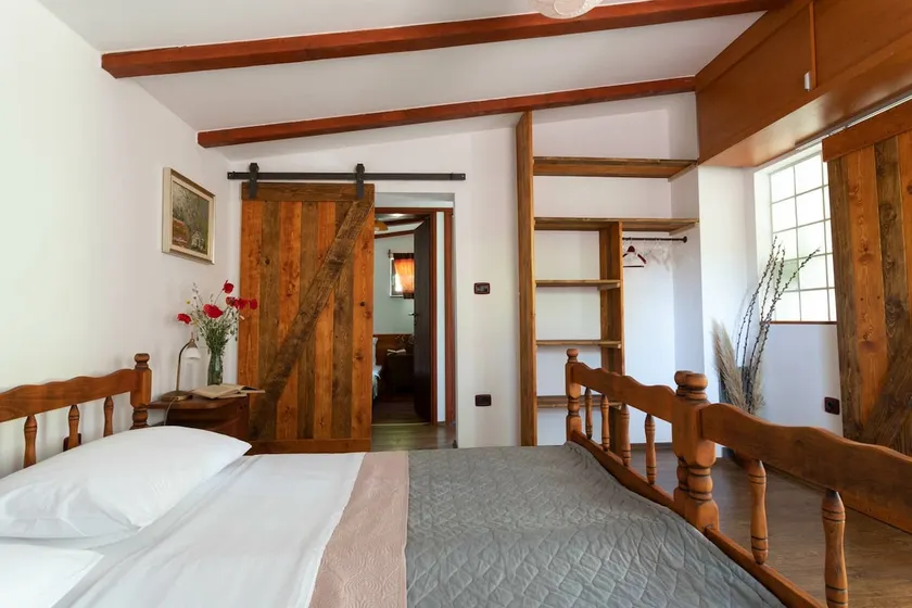 House Rabota - Image 1