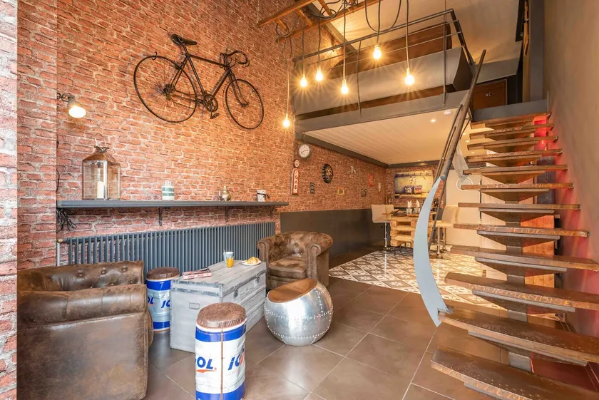 XXL Industrial Loft 130 m² Downtown - Parking - Image 1