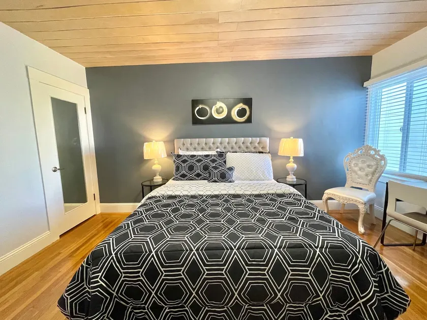 Golden Gate Park Home- 3 Bedrooms - Image 1