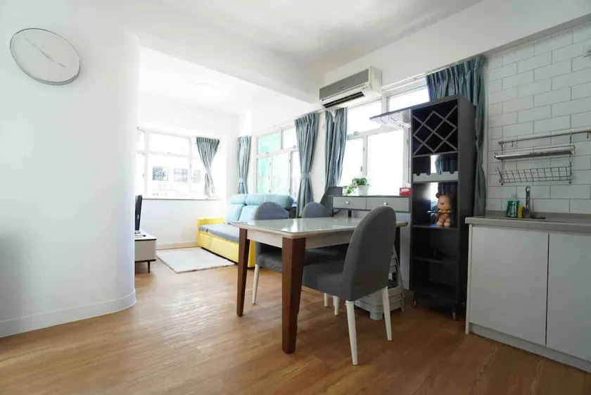 (HL) Tsim Sha Tsui 2 bedroom lobby 3 beds Granville Road 5 minutes direct access to subway station suitable for 2-6 people - Image 1