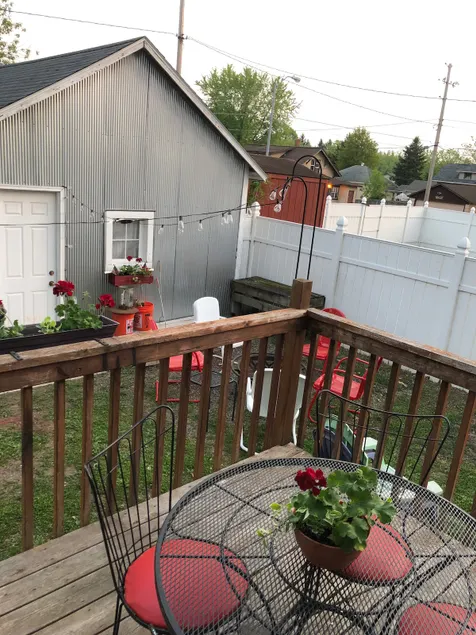 The Kickstand Guesthouse - Image 1