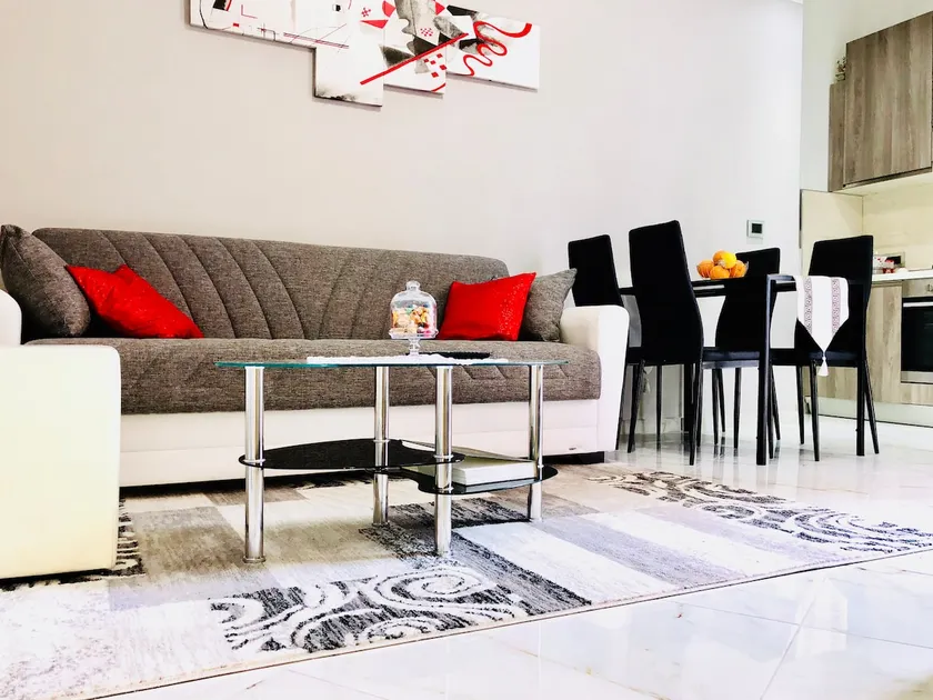 Ylli home Sanremo - Image 1