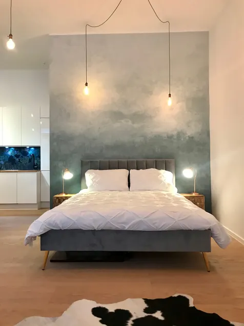 Designer open plan modern apartment near the river - Image 1