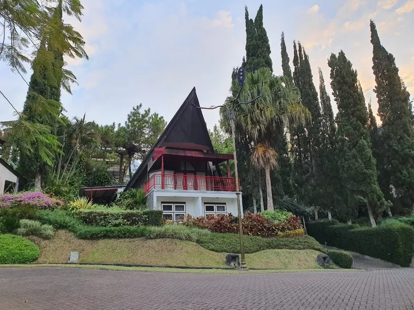 Villa Klub Bunga by The Batu Hotel Batu Malang - Image 1