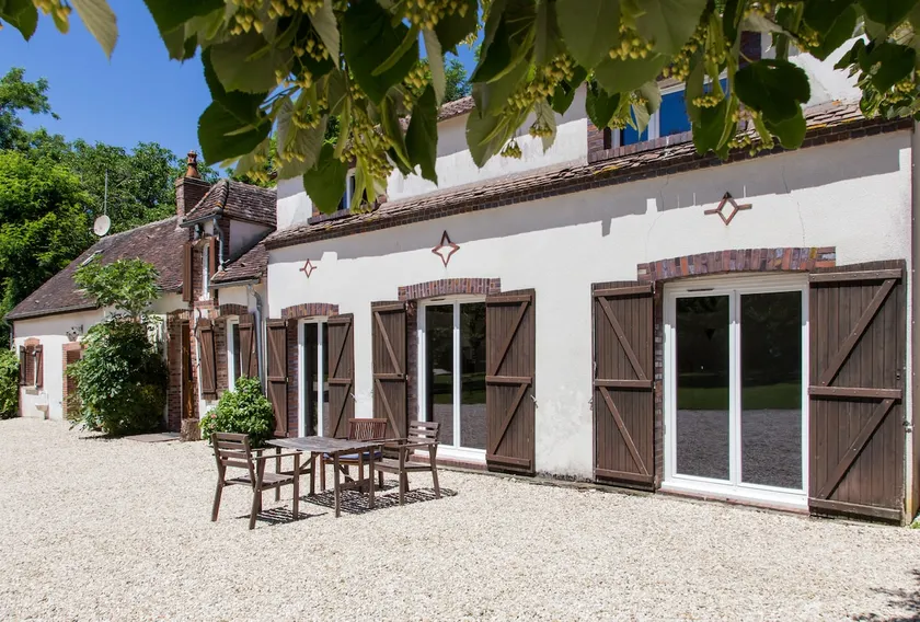 Peteloup gîte, surrounded by nature, for 12 with pool - Image 1