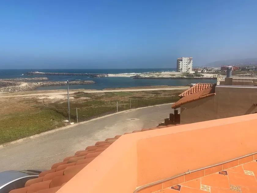 3 bed Ocean view/roof deck/private beach/security - Image 1