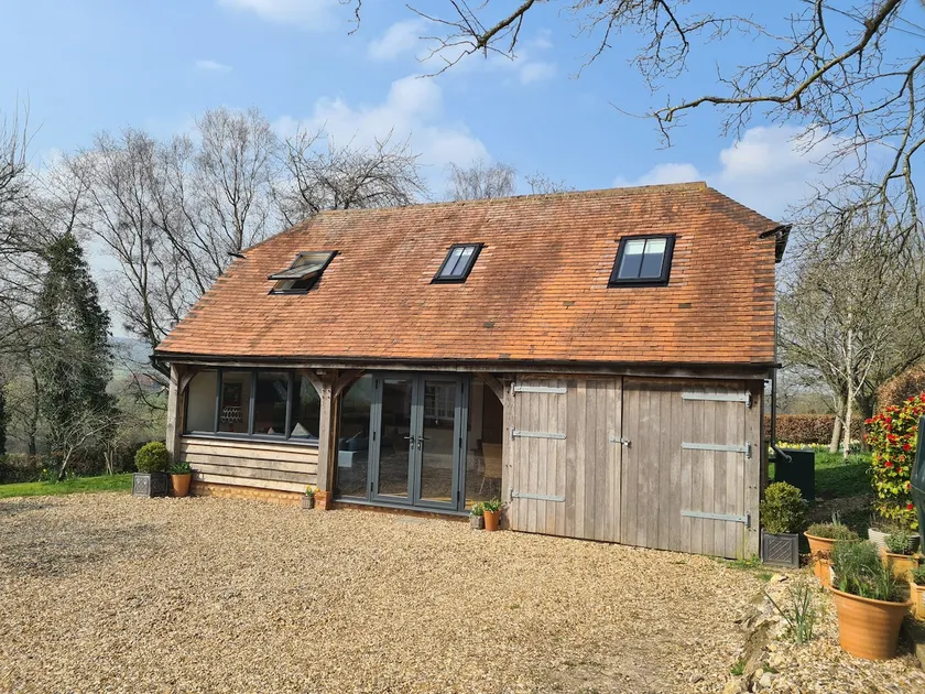 Hawks Barn: New getaway barn with stunning views. - Image 1