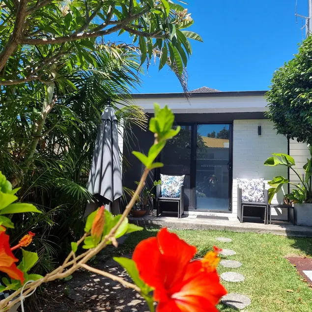 Sunny Bondi hideaway- 700m to Bondi Beach - Image 1