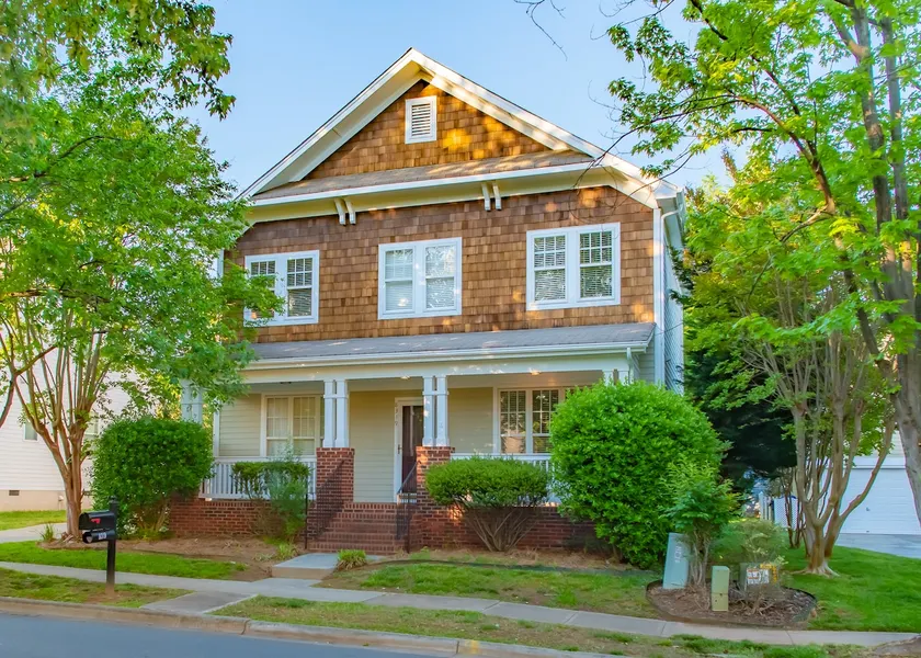 Birkdale Village Retreat! Near I-77 and Charlotte! - Image 1