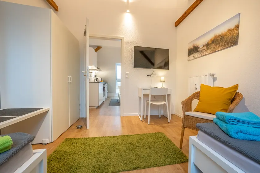 Modern, 3 bedrooms for up to 6 people, 4 x Netflix* - Image 1