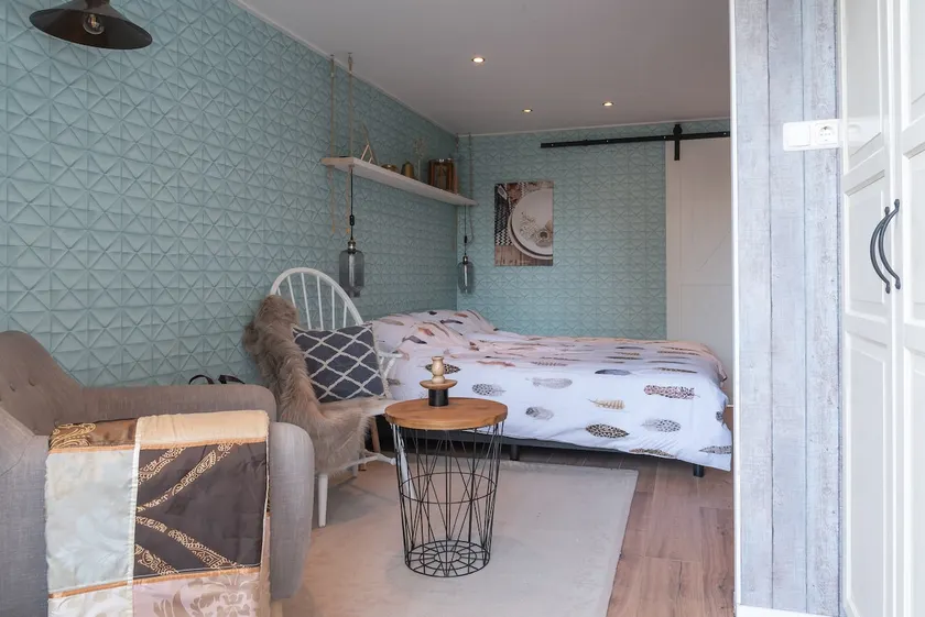 A cozy room, bathroom with its own entrance - Image 1
