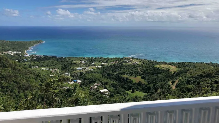 Oceanview Escape- 3BR/2BA | A/C in All Areas | W/D - Image 1