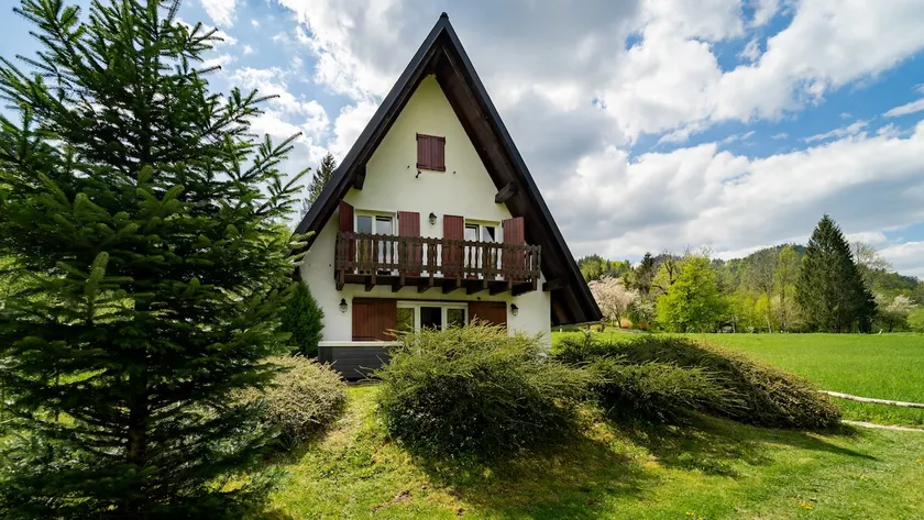Holiday home Riverside - Heated jacuzzi and Sauna - Image 1