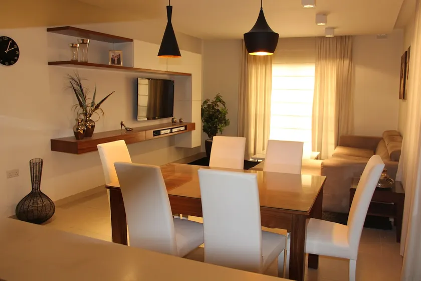 Designer Apartment w/pool in the heart of Bugibba - Image 1