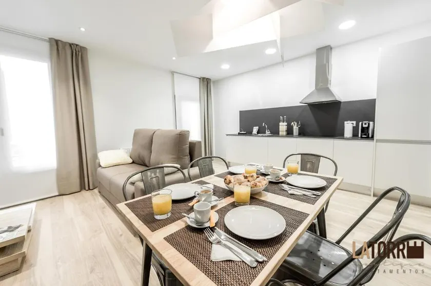 203 Marta Silvestre La Torre Boutique Apartments - Image 1