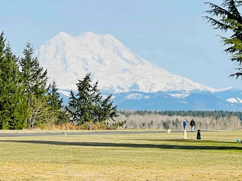 Yelm Airport Executive Suite - Image 1