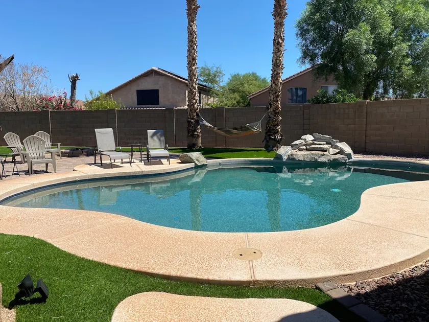 Cozy getaway home w/ POOL and GREAT location! - Image 1
