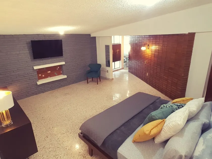 Centrally located 1950s Vintage Studio - Image 1