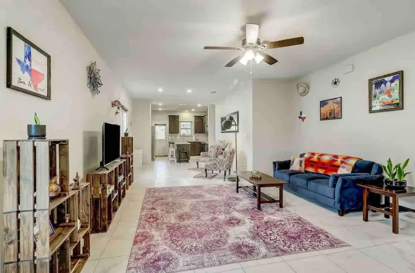 Texy-Mexy Bungalow - Image 1