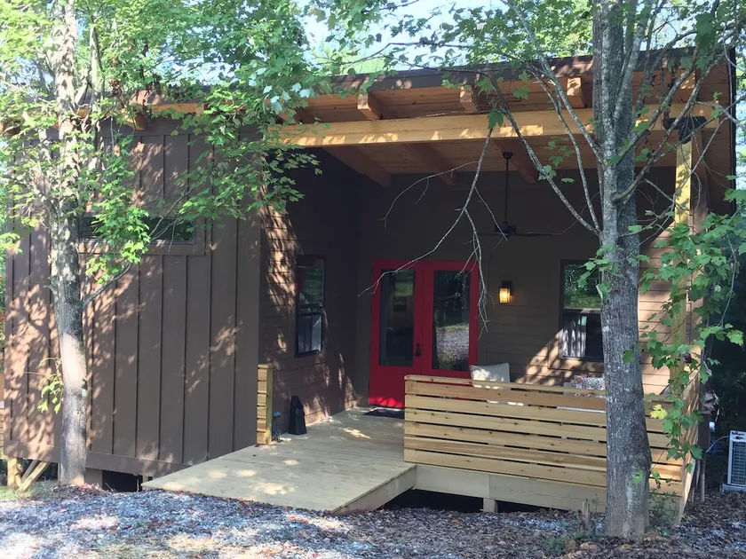Dog Friendly - Arcadia Cabin at Farmside Village - Image 1