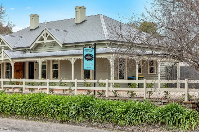 Grandview Accommodation - Flaxley Apartment 2 - Image 1