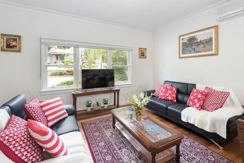 Hillside House - Image 1