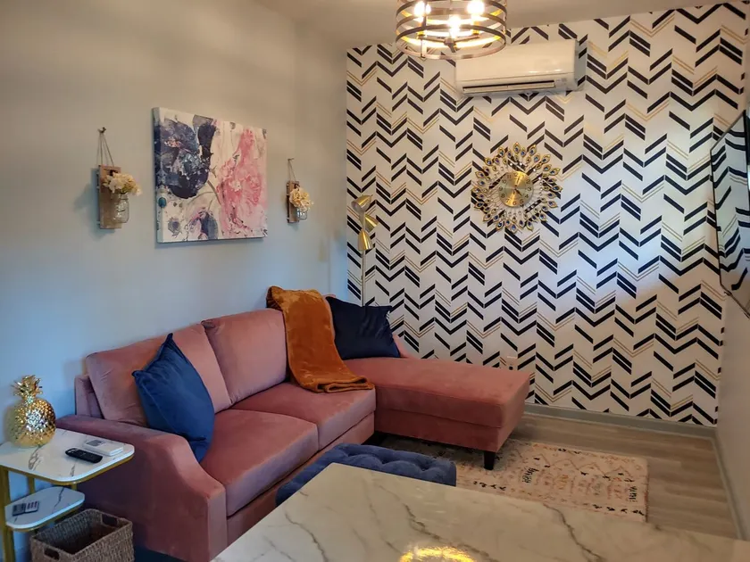 Retro Chic Private Highlands Getaway - Image 1