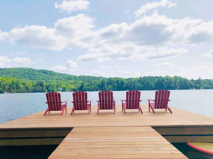 Lakeside Cottage w/ New Hot Tub and Stunning Views - Image 1