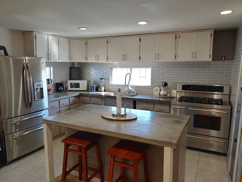 Open concept house on the hill - Image 1