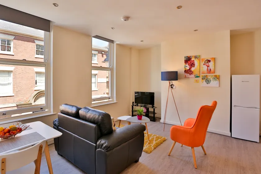 Cool Condo in City Centre Apt 2 or 3 or 5 or 6 - Image 1