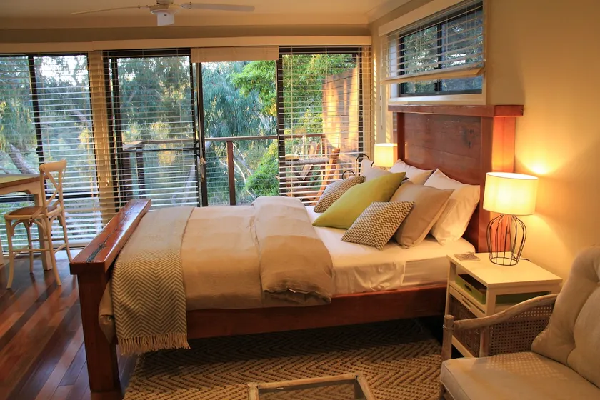 Five Bees Bush Retreat Guest House - Image 1