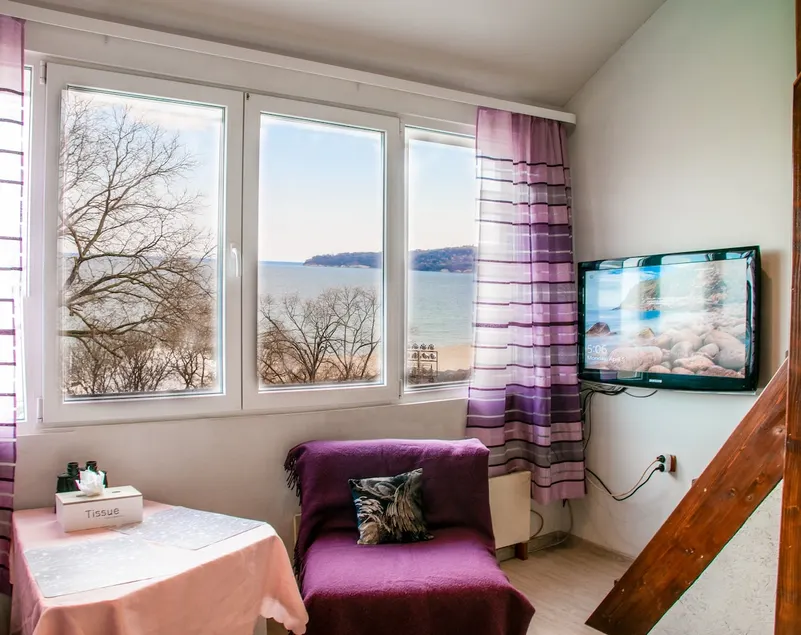 The Bay View - The Loft + option paid parking spot - Image 1