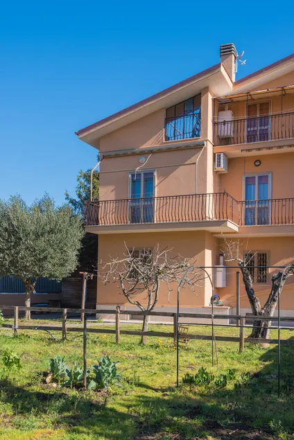 Travelershome Ciampino&Morena GuestHouse - Image 1