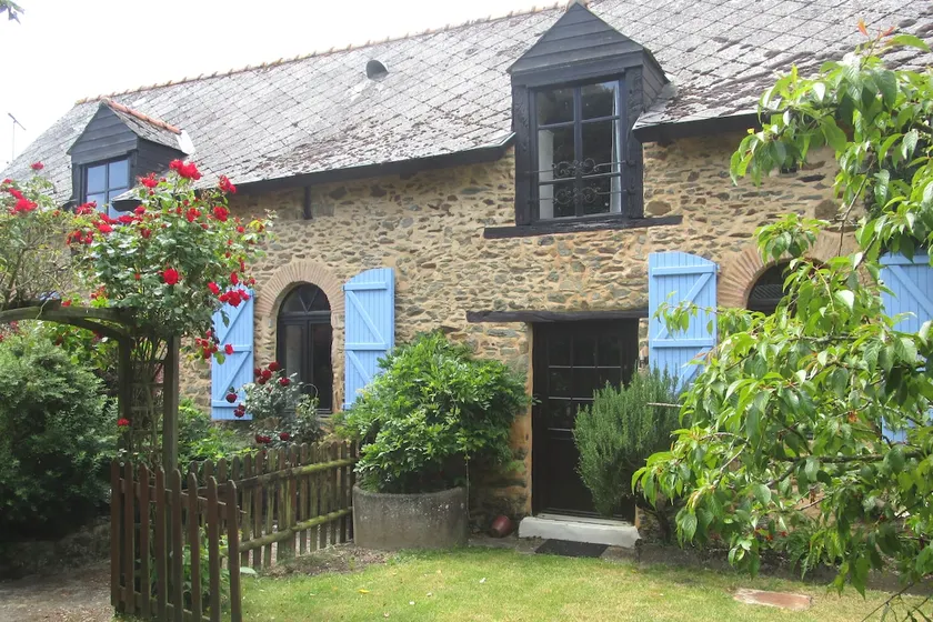 Country House - Image 1