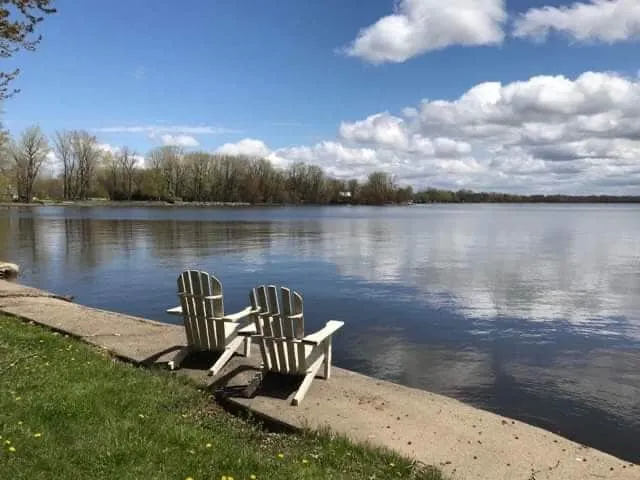 Relaxation on the shores of Lake Champlain - Image 1