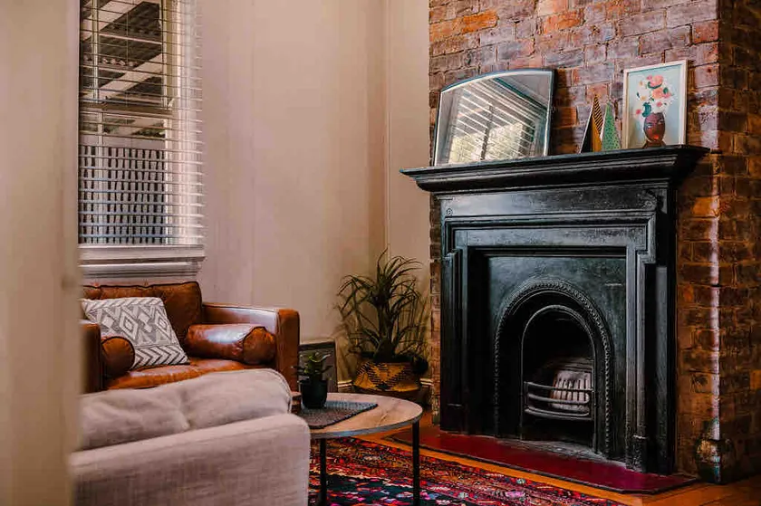 Renovated 1890’s Cottage in the Heart of the City - Image 1