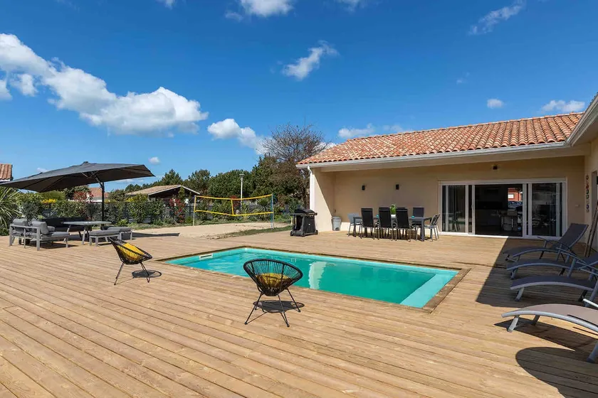 10 guests modern villa with heated swimming pool - Image 1