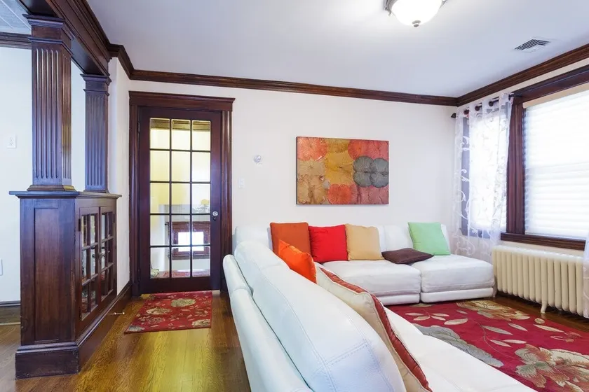 European, rustic 3 bed/2bath-5 miles to Copley Sq - Image 1