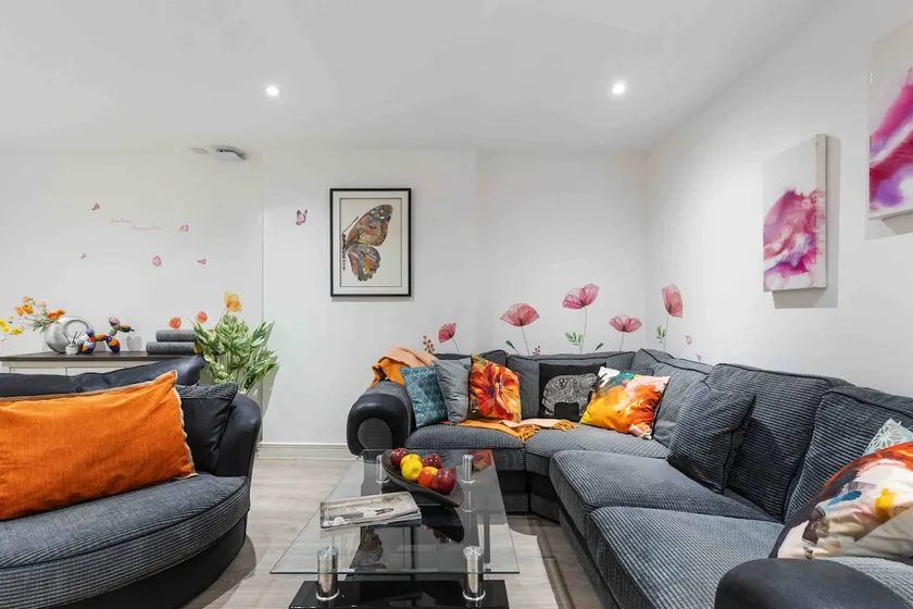 Little Venice Maisonette - Image 1