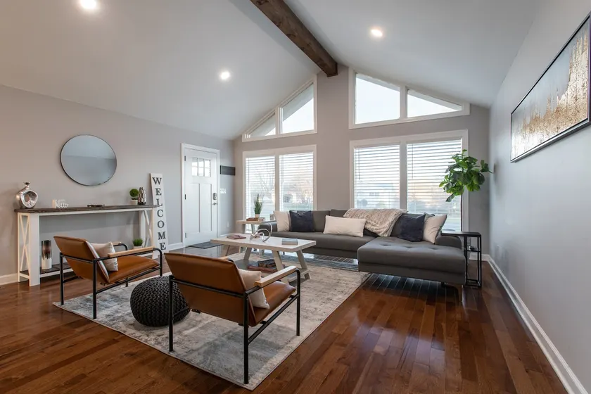 Stunning Modern Farmhouse with Mountain Views!! - Image 1