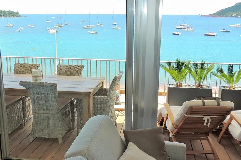 prime location in AGAY - Image 1