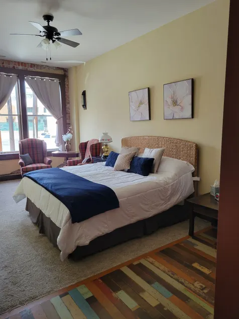 Burch Mountain Suite 110 - Image 1